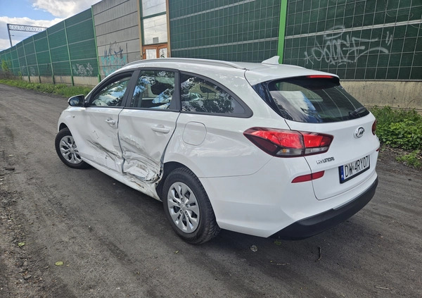 Hyundai I30 cena 37900 przebieg: 58000, rok produkcji 2022 z Piastów małe 154